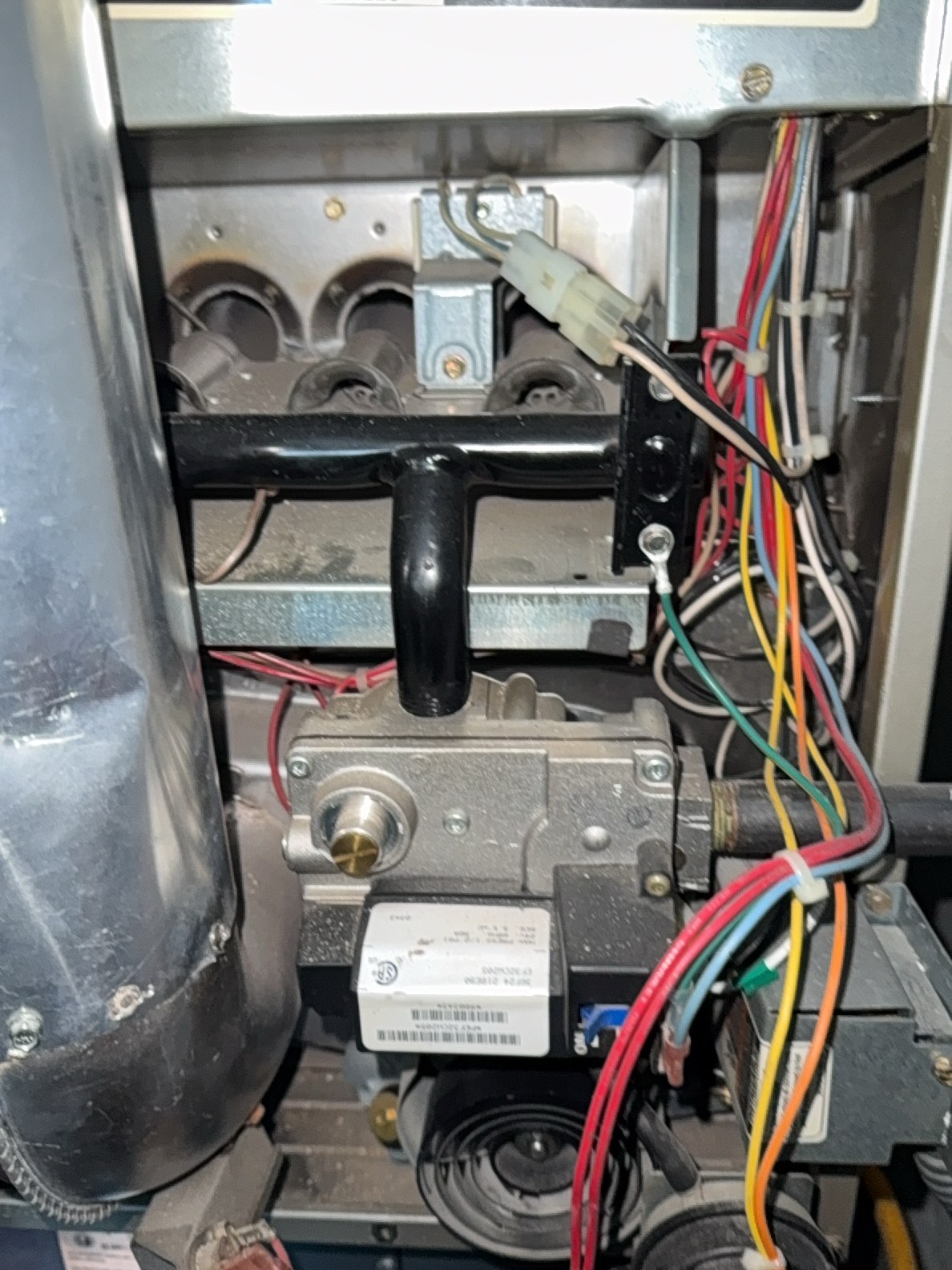 A gas furnace nearing the end of its useful design life — a finding documented during a recent Edmonds home inspection.